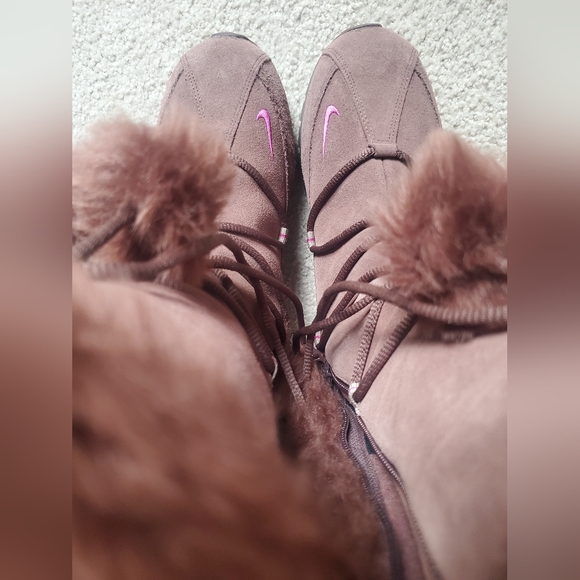 Nike winter boots - Picture 3 of 5